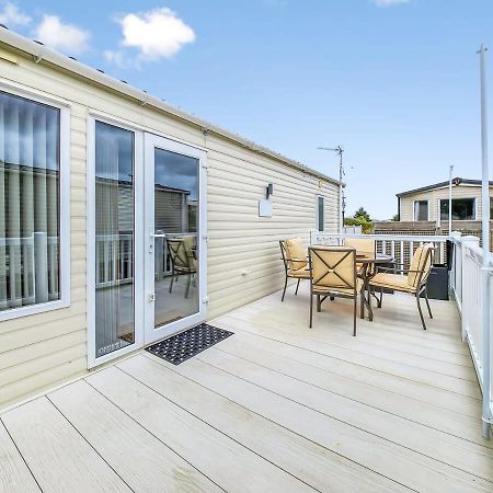 Escape To Paradise At Pevensey Bay Holiday Park 13 Woodland Walk Villa Exterior foto