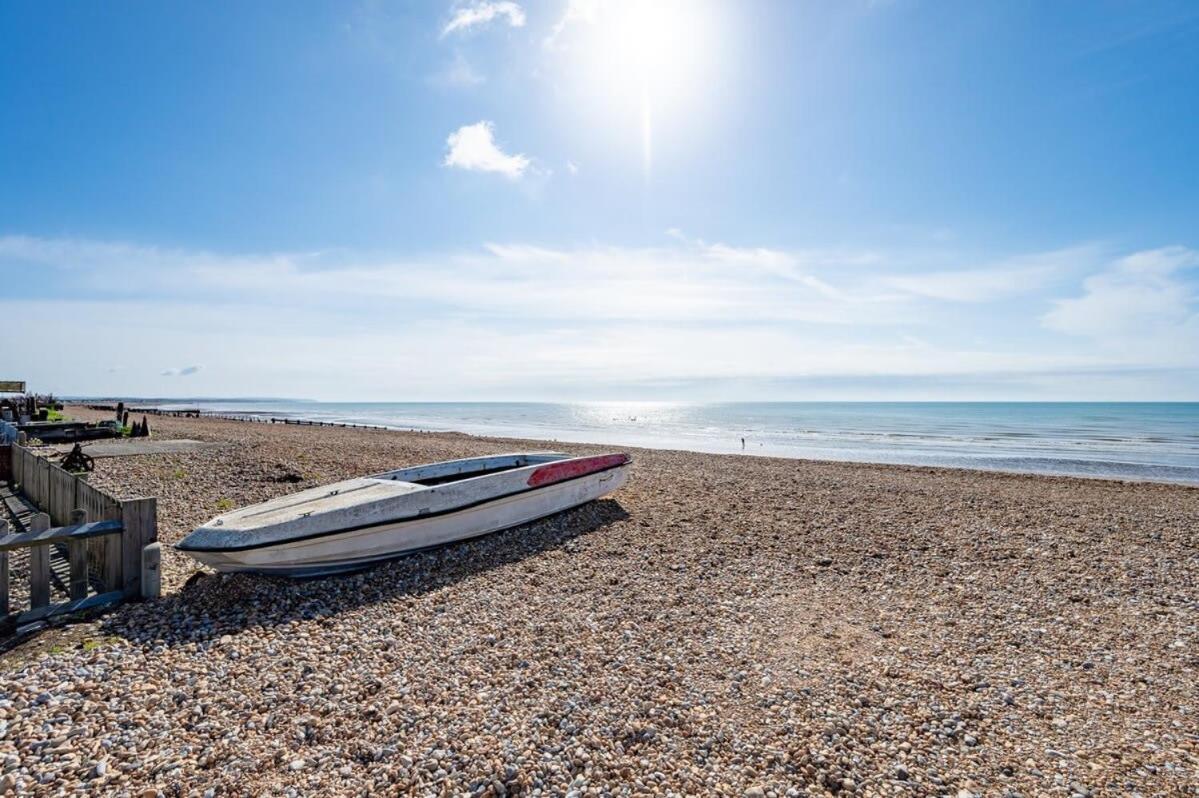 Escape To Paradise At Pevensey Bay Holiday Park 13 Woodland Walk Villa Exterior foto