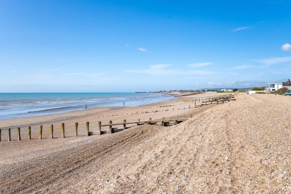Escape To Paradise At Pevensey Bay Holiday Park 13 Woodland Walk Villa Exterior foto